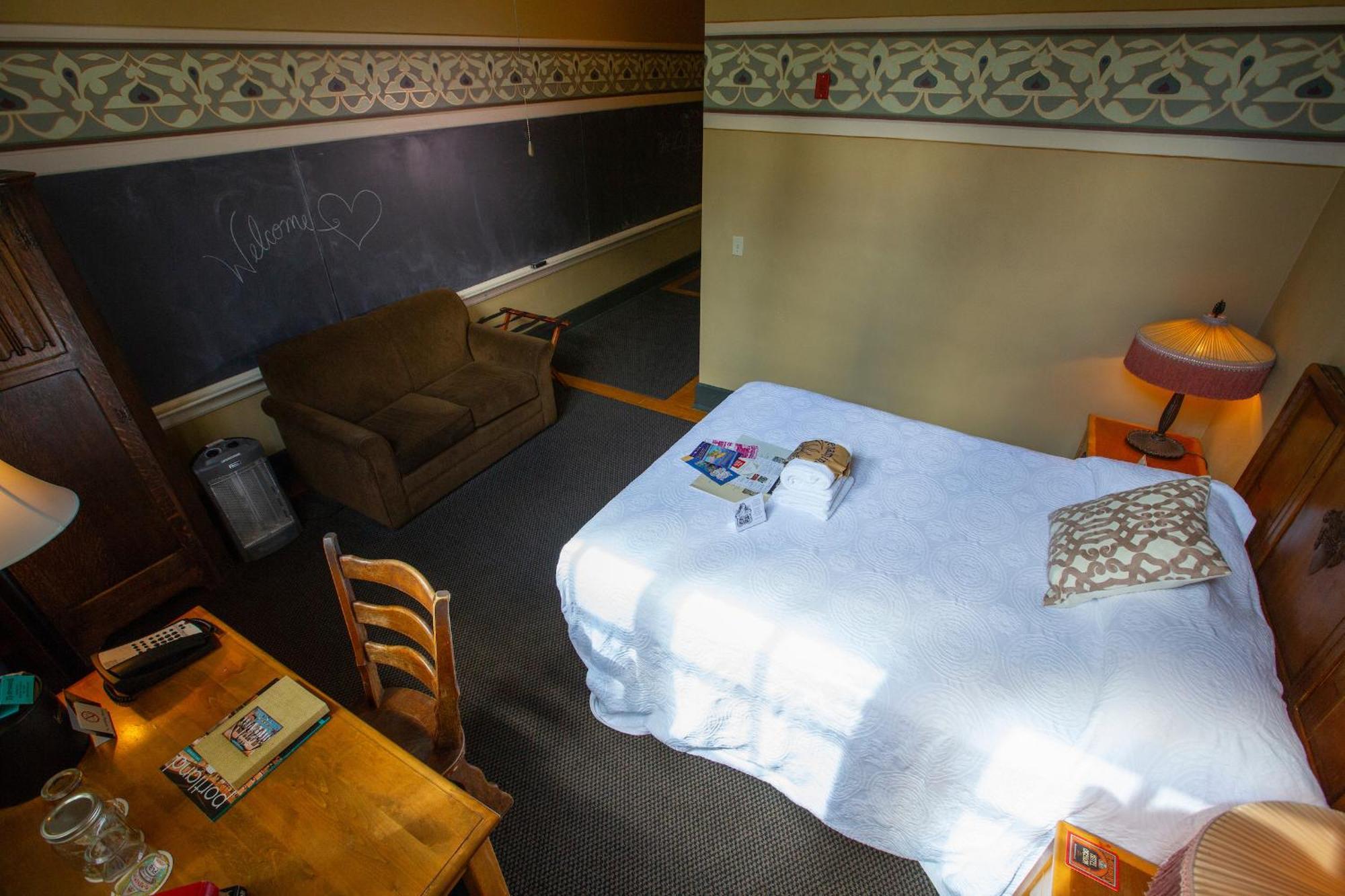 Mcmenamins Kennedy School Hotel Portland Eksteriør billede