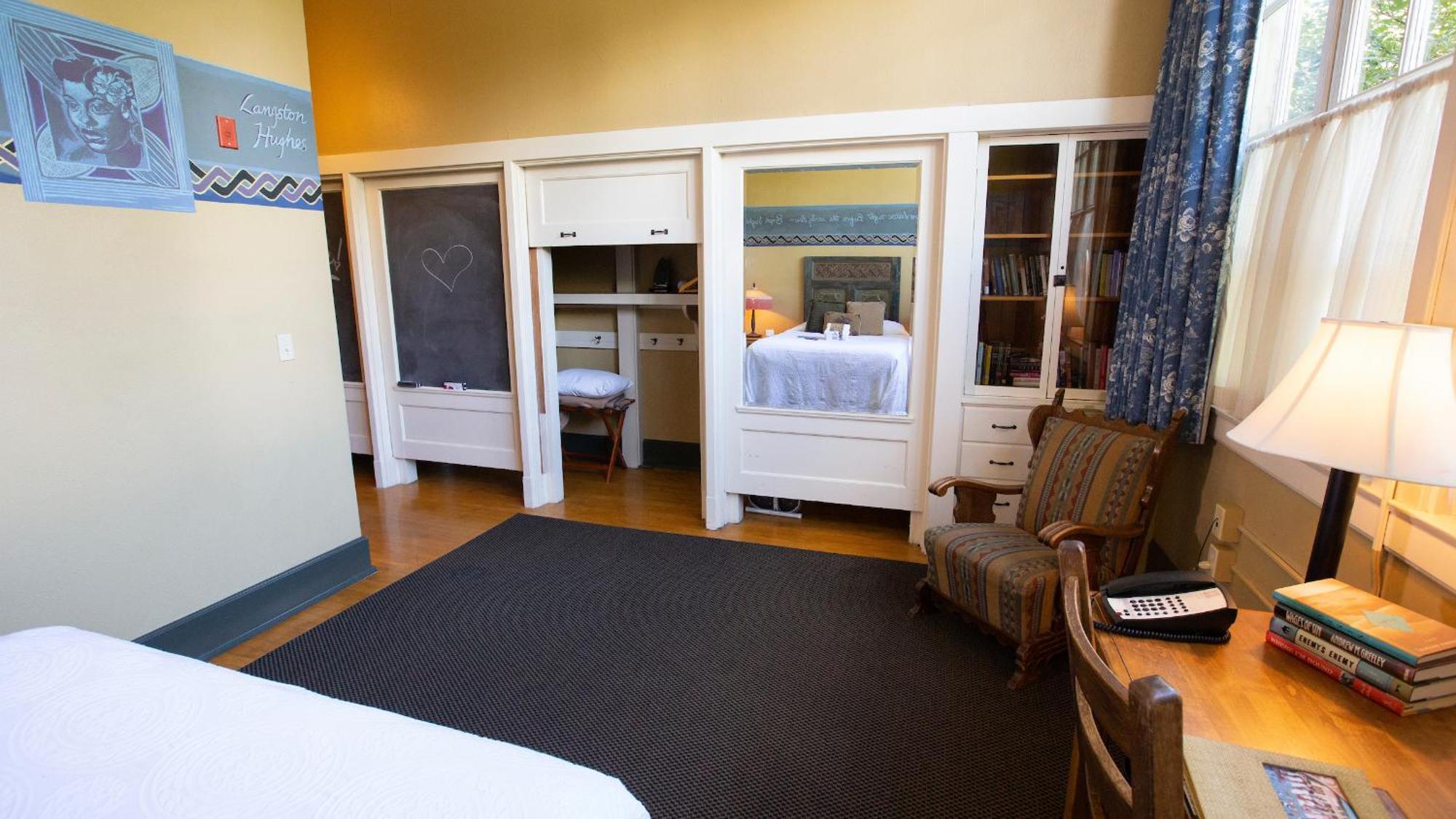 Mcmenamins Kennedy School Hotel Portland Eksteriør billede