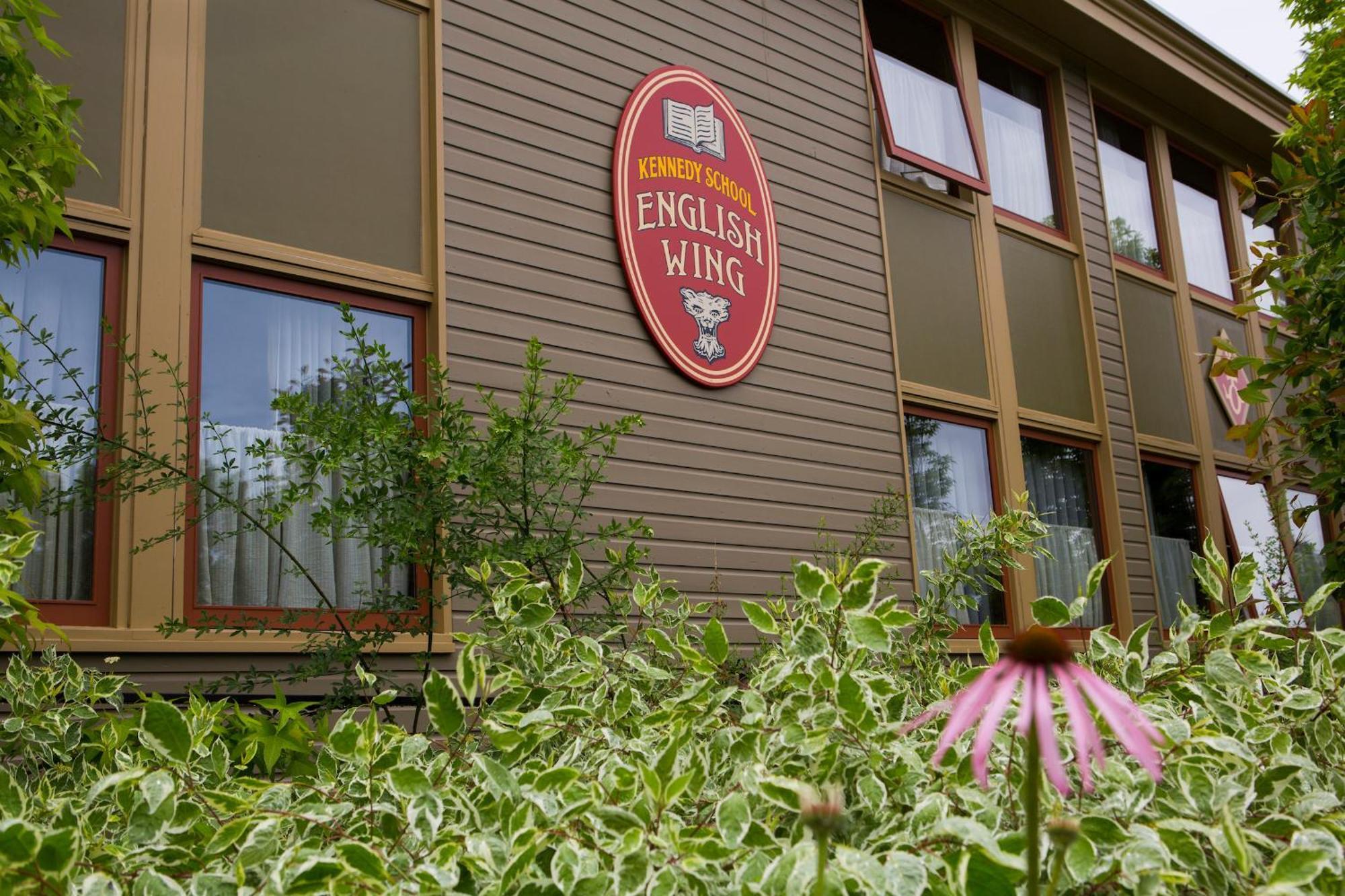 Mcmenamins Kennedy School Hotel Portland Eksteriør billede