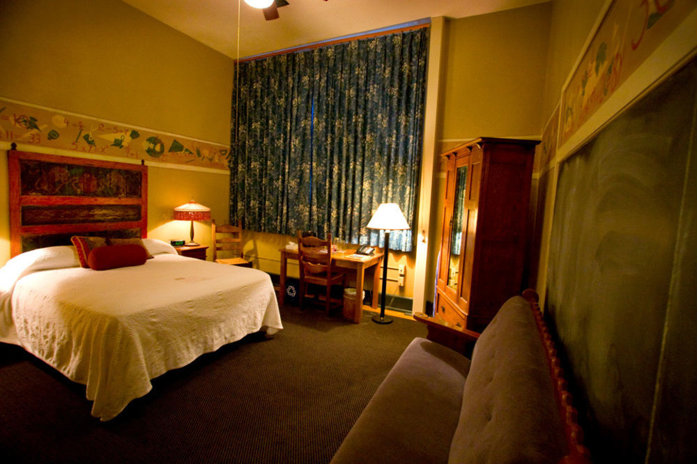 Mcmenamins Kennedy School Hotel Portland Eksteriør billede
