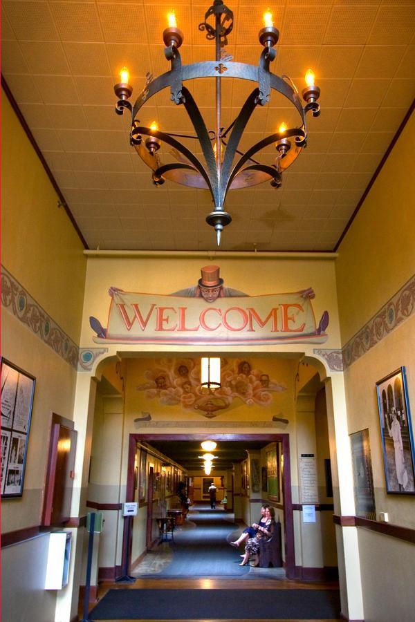 Mcmenamins Kennedy School Hotel Portland Eksteriør billede