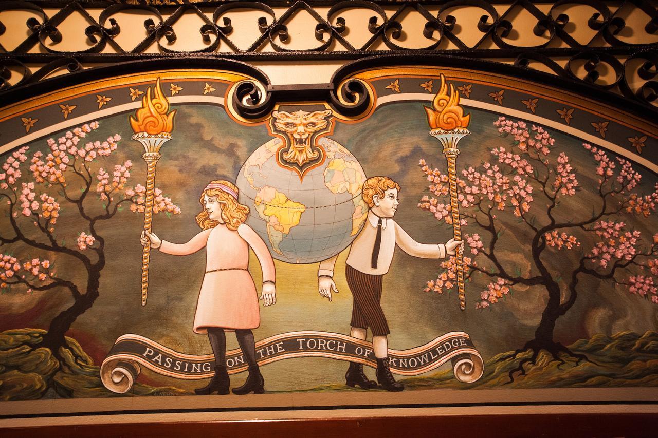 Mcmenamins Kennedy School Hotel Portland Eksteriør billede